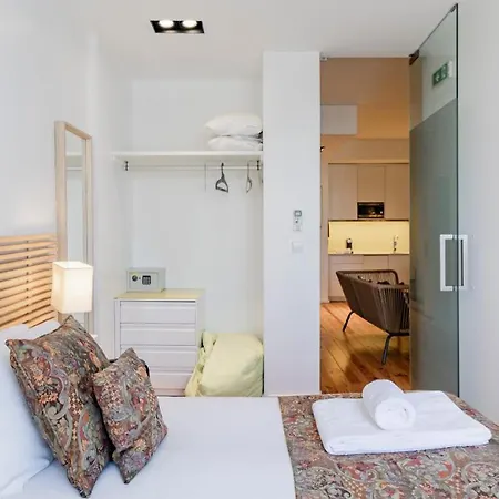 Fernandes Tomas 424 By Lovelystay Apartmán *