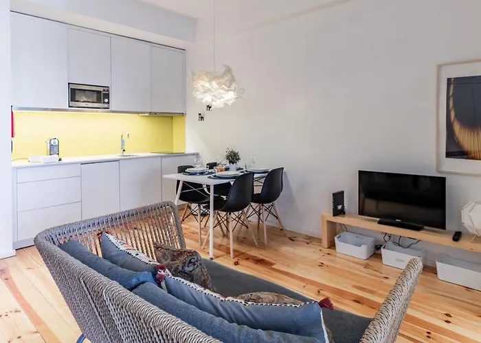 Fernandes Tomas 424 By Lovelystay Porto