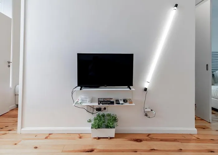 Fernandes Tomas 424 By Lovelystay * Porto