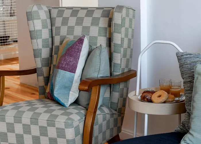 Fernandes Tomas 424 By Lovelystay