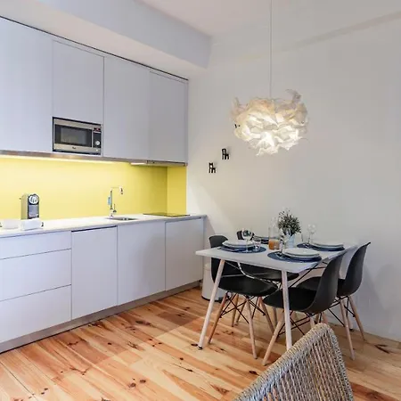 Fernandes Tomas 424 By Lovelystay Порту