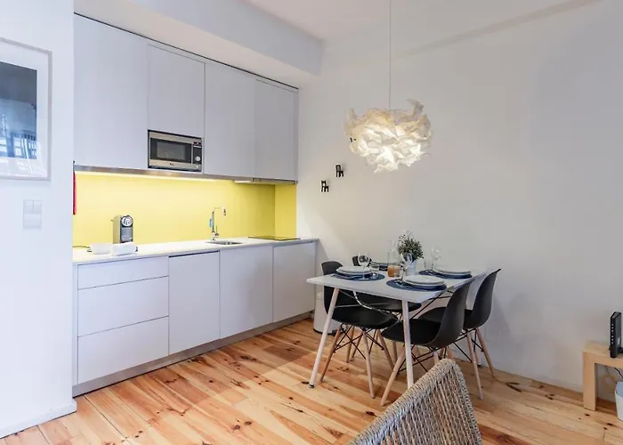 Fernandes Tomás 424 By Lovelystay Oporto