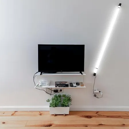 Fernandes Tomas 424 By Lovelystay * 포르투